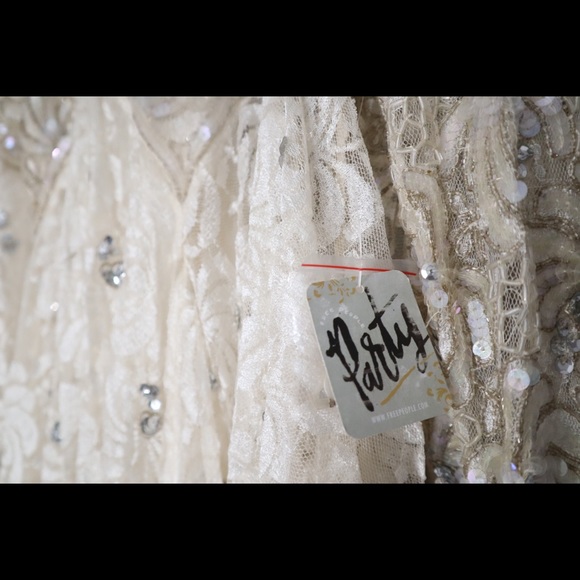 Free People Ana’s Holiday Limited Edition Dress - Picture 4 of 7